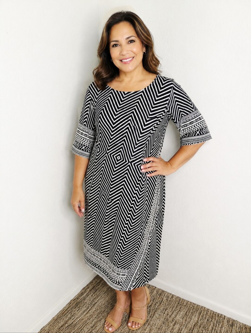 Signature by Robbie Bee Black and White Asymmetrical Midi Dress